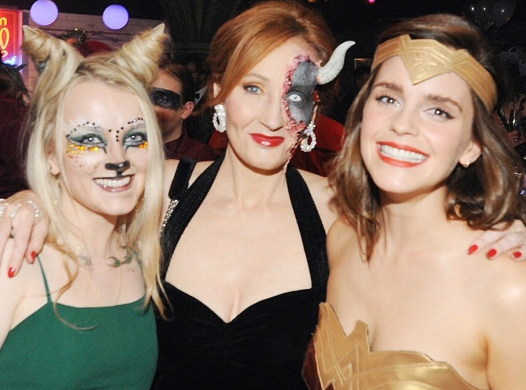 Download Free Emma Watson Gifts Harry Potter Fans A Sexy And Scary Photo On Best Free SVG Cut Files